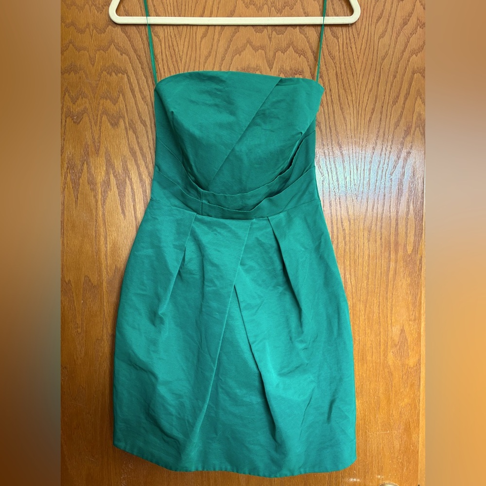 Belle by Oasis Strapless Emerald Green Cocktail Dress, Size 8.